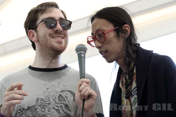 ARIEL PINK'S HAUNTED GRAFFITI AND R. STEVIE MOORE - 2012-05-26 - PARIS - Parc de la Villette - 